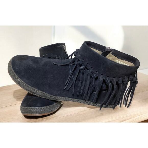 Ugg knotted fringes braided sidewall bootie bohemian flair women’s 9 black - Picture 6 of 7